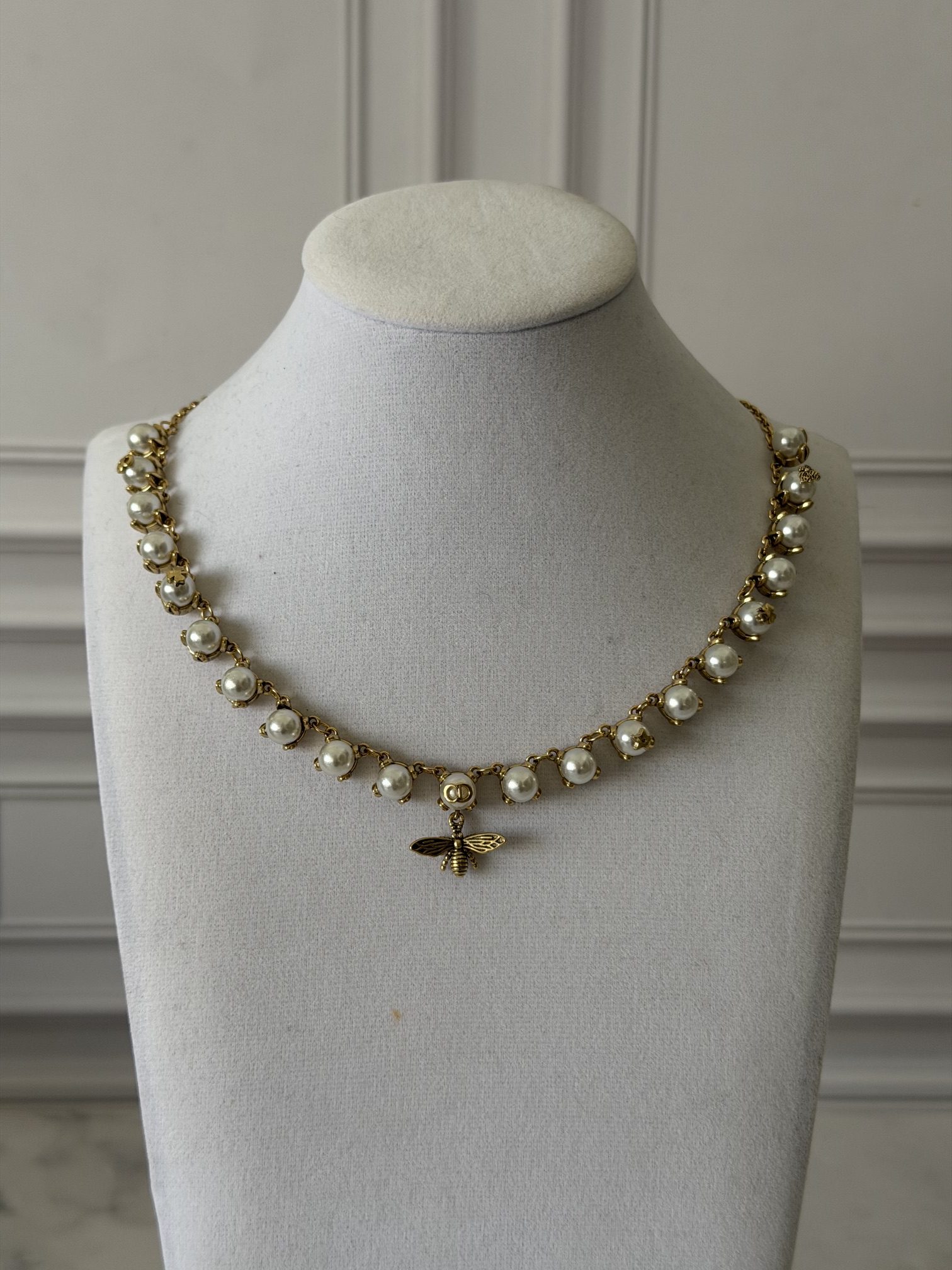 Abejita Pearl Necklace